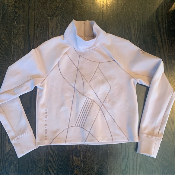 Under Armour Tops - Under Armour Size Medium Fitted Sweatshirt